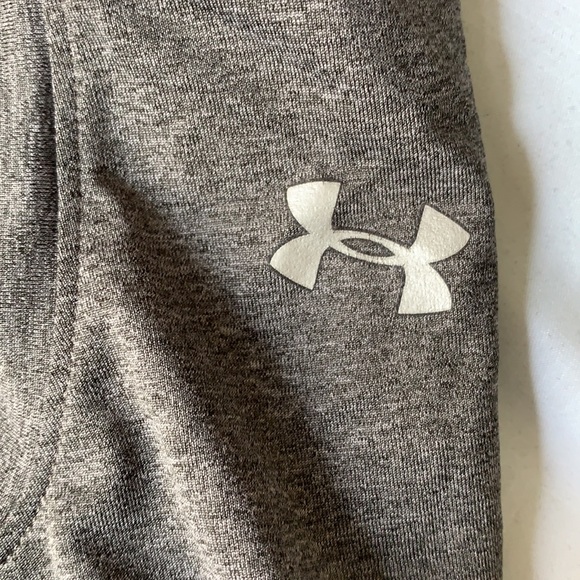 Grey Under Armour Running Shirt - Picture 3 of 4